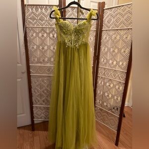 Chartreuse Green Tulle Evening Prom Bridesmaid Gown
